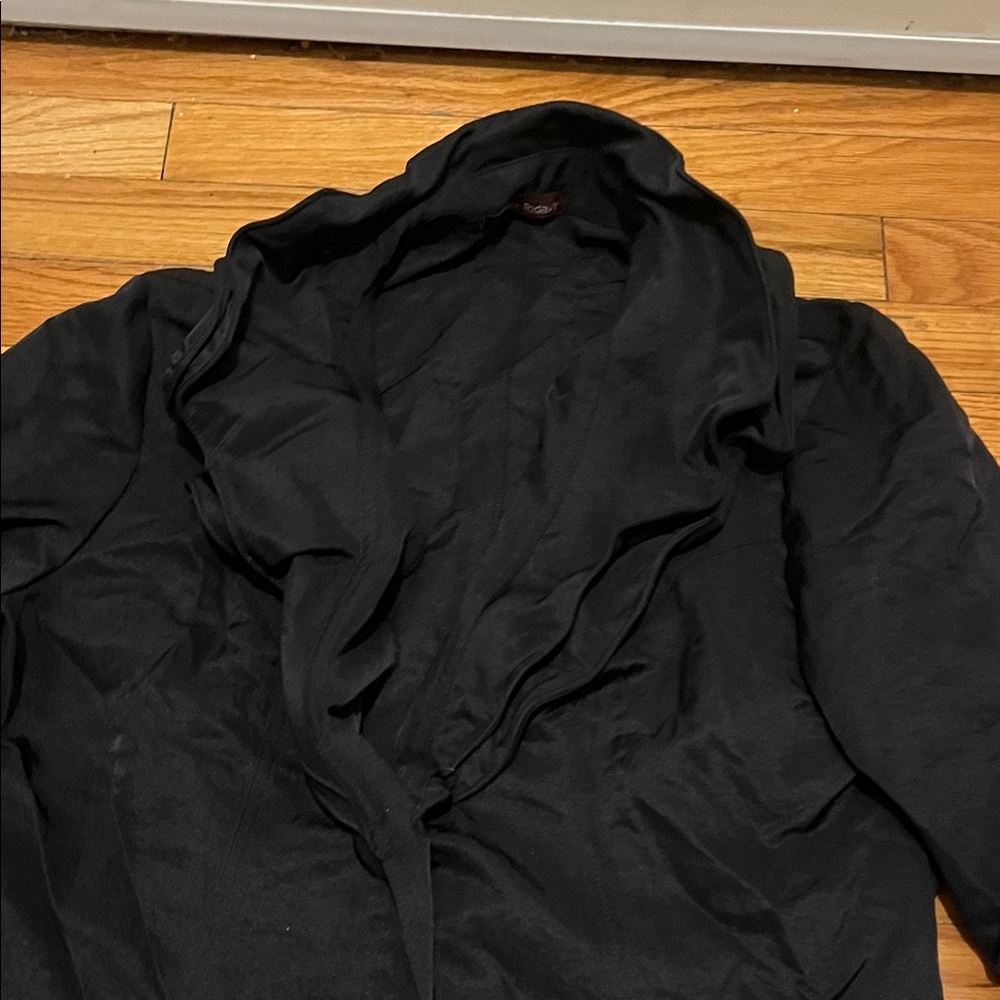 Vintage Women's Black Coat - Picture 2 of 6